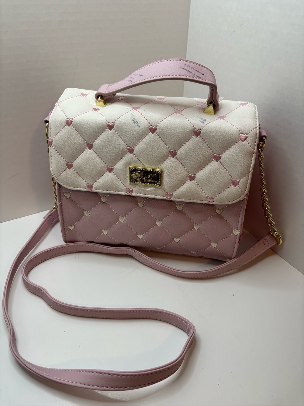 Betsey Johnson Quilted Heart Accent Crossbody Bag in Pink and white